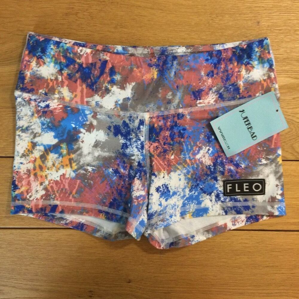 NWT FLEO Superbad shorts oasis print medium